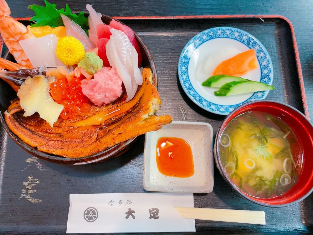 富津の大定の海鮮丼