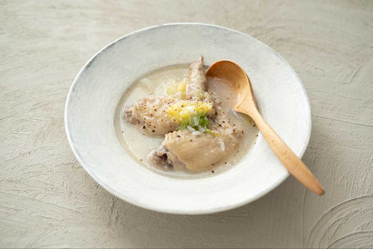 発酵食品腸活レシピ「中華麹使用！手羽先のとろとろ白湯スープ」