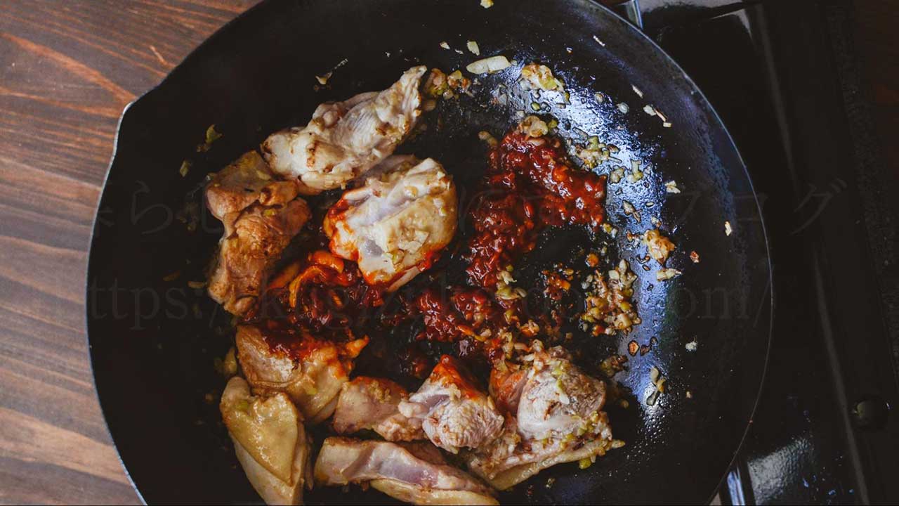 野菜レシピ「カブと鶏肉の麻婆炒め」